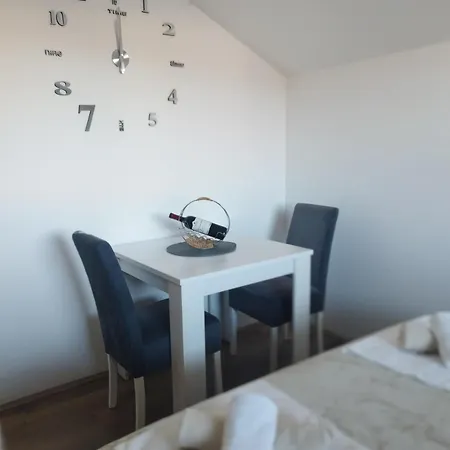 Apartmani Pivac 1 Trebinje Exterior photo