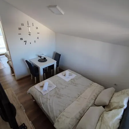 Apartmani Pivac 1 Trebinje Exterior photo